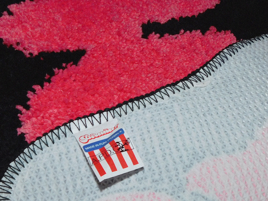 pirañastudios™ emblem studio rug*